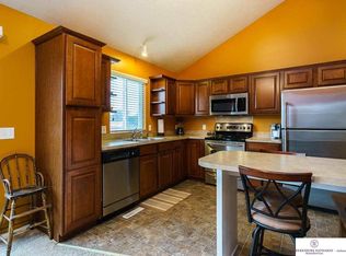 7514 N 73rd Cir, Omaha, NE 68122