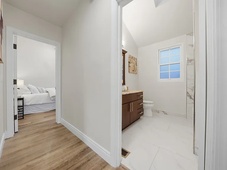 3426 Pierson St — Photo 50