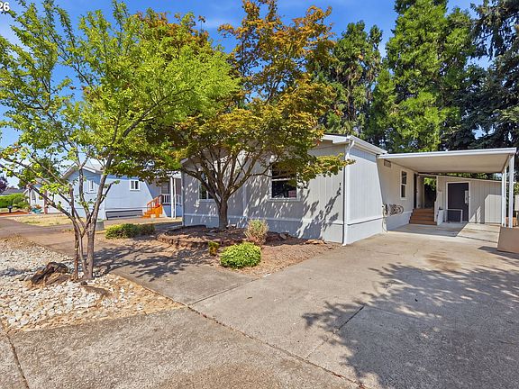 5th image of 386 Lochaven Ave