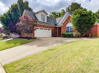 8393 Shady Elm Dr, Cordova, TN 38018