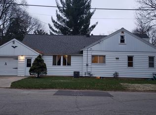 3368 College Ave NE, Grand Rapids, MI