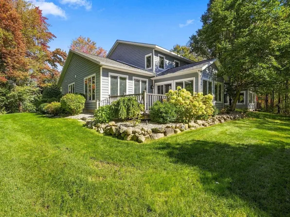 134 Davidsen Shores Dr, Cadillac, MI 49601