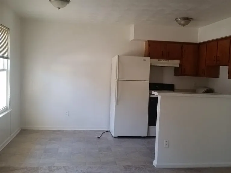 2904 Pleasant Ave #19 — Photo 4