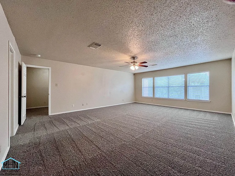 8143 Chestnut Manor Dr — Photo 18