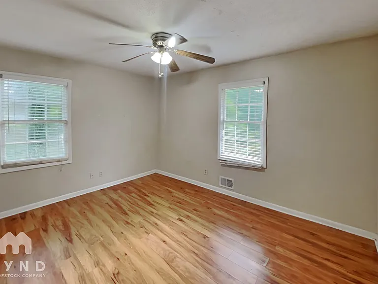 2570 Rolling View Dr SE — Photo 14