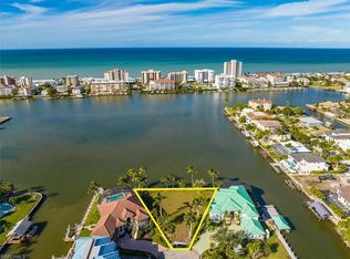 342 Bayside Ave, Naples, FL 34108