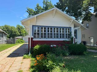 1322 N Kansas Ave, Hastings, NE 68901