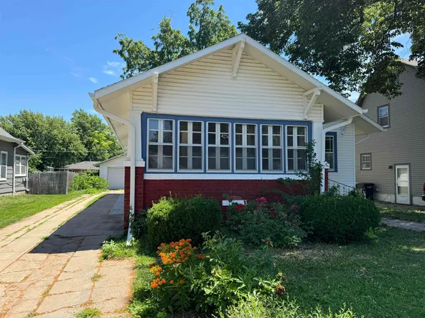 1322 N Kansas Ave, Hastings, NE 68901