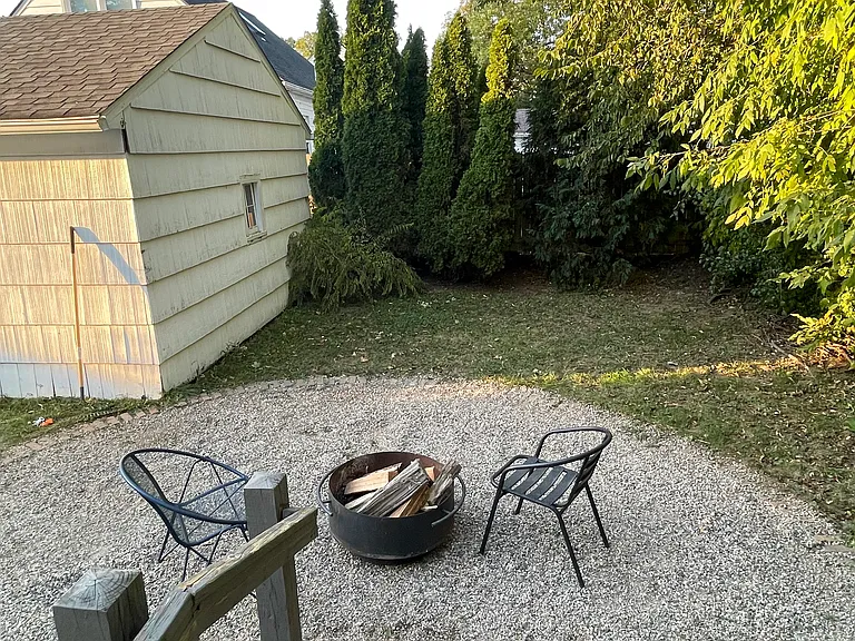 2112 Alice St — Photo 8