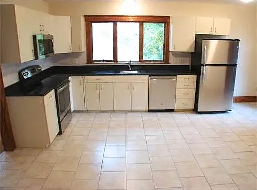 25 Wellington St #2 — Photo 9