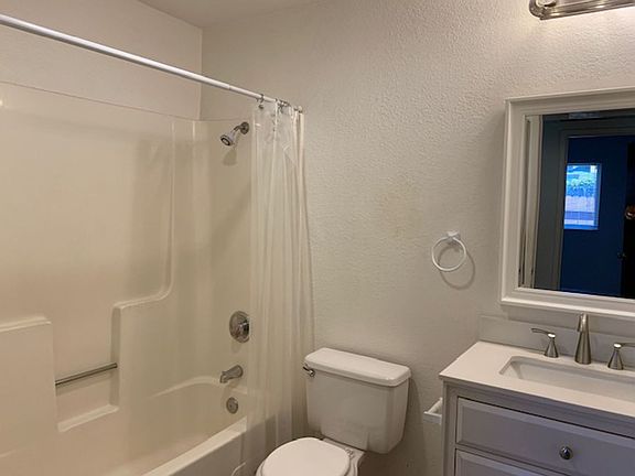 5th image of 351 E 6th Ave APT B