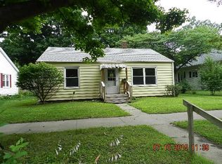 310 W 11th St, Rochester, IN 46975