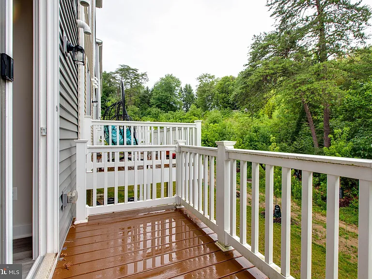 7523 Bharat Way — Photo 16