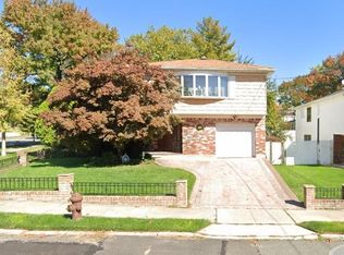 7 Furman St, Staten Island, NY 10312