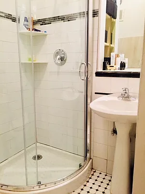 Rented by Moving Forward Real Estate NYC | media 36