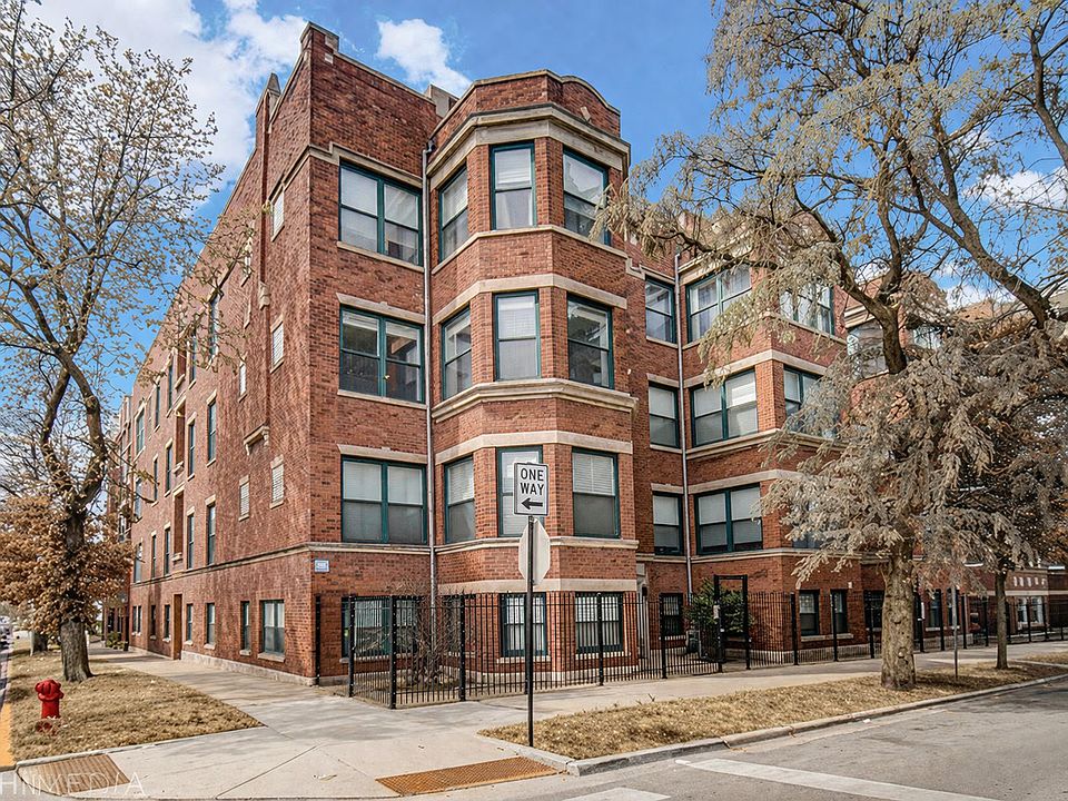 1st image of 4558 S King Dr #6