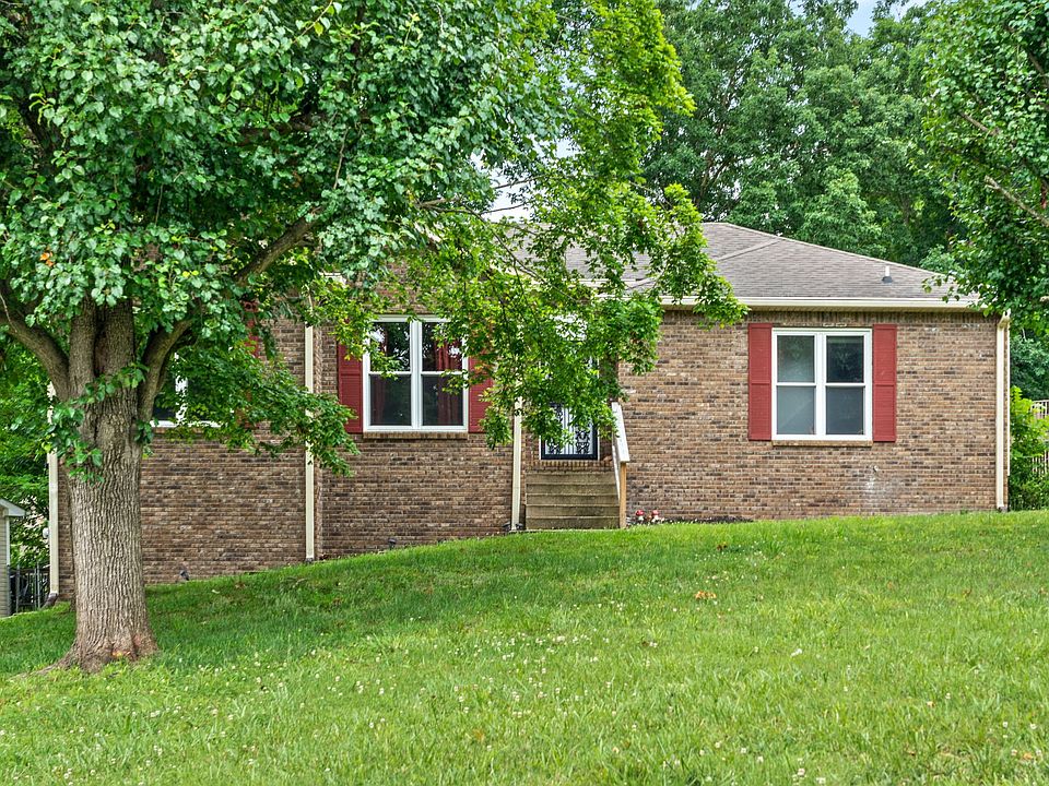 1st image of 186 Whitehall Dr