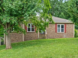 186 Whitehall Dr, Clarksville, TN 37042