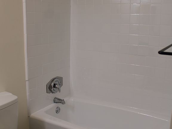 4th image of 1563 Pawnee St