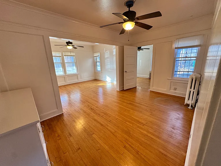 3540 N Maryland Ave #4 — Photo 3