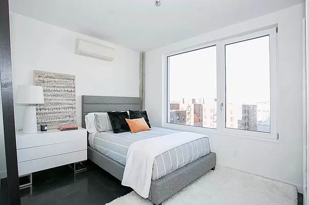 Rented by EXR | media 7