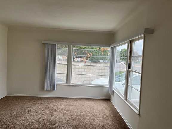 2nd image of 4760 Seminole Dr