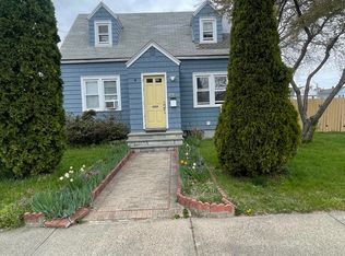 270 Cleveland Ave, Bridgeport, CT 06604