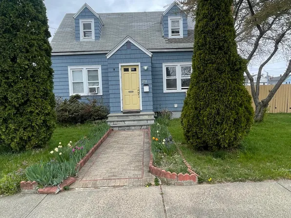 270 Cleveland Avenue, Bridgeport, CT 06604