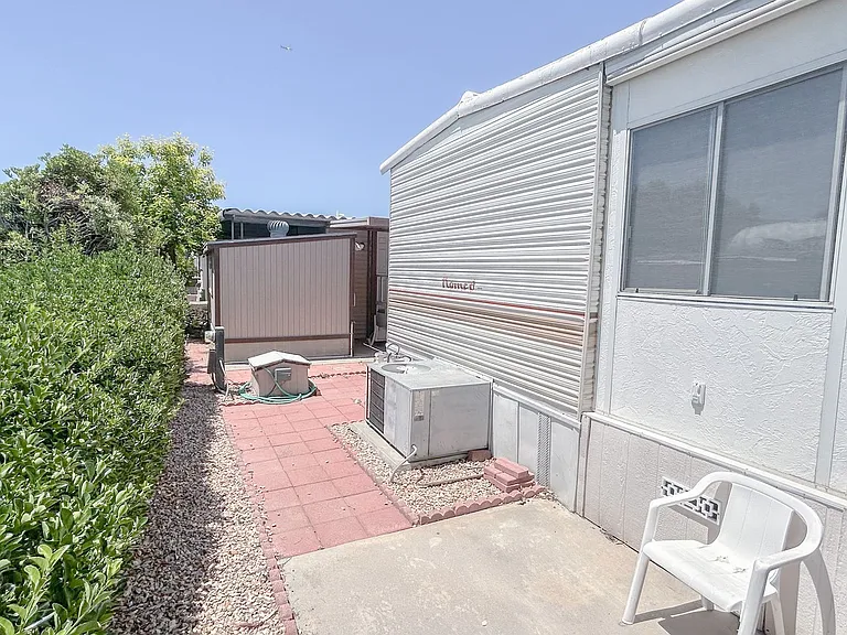 1389 Sierra Dr — Photo 6