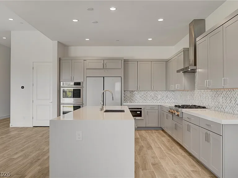 11803 Giroma Ave — Photo 14