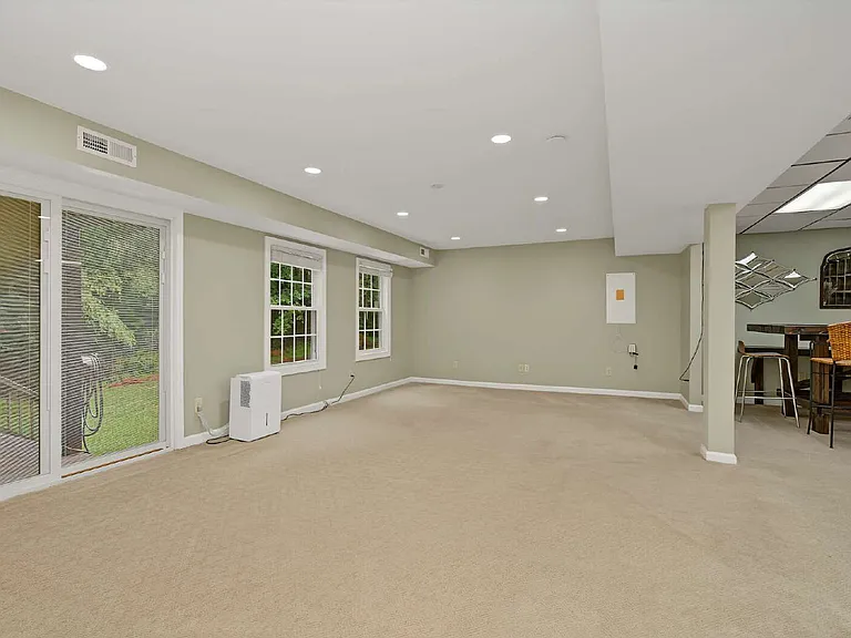 106 Dilworth Ct — Photo 47