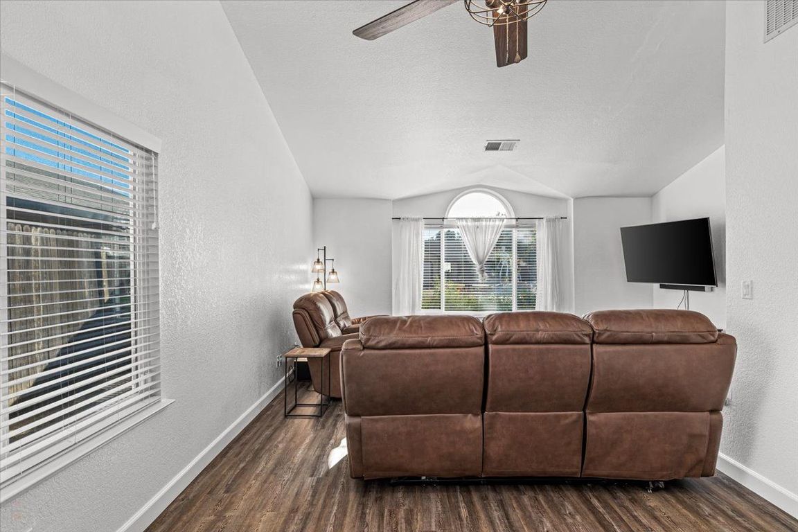 next background image