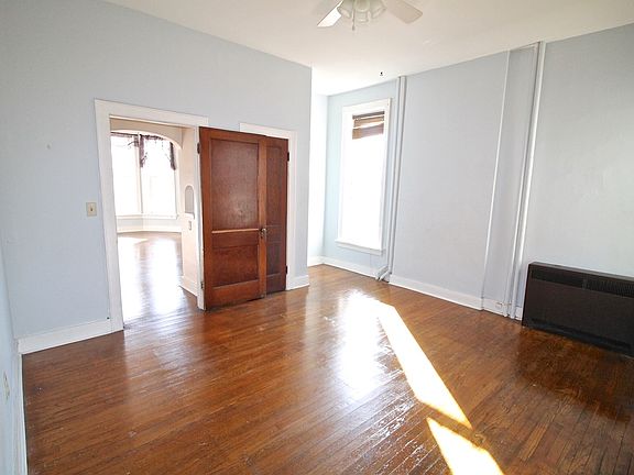4th image of 1301 2nd Ave APT 1