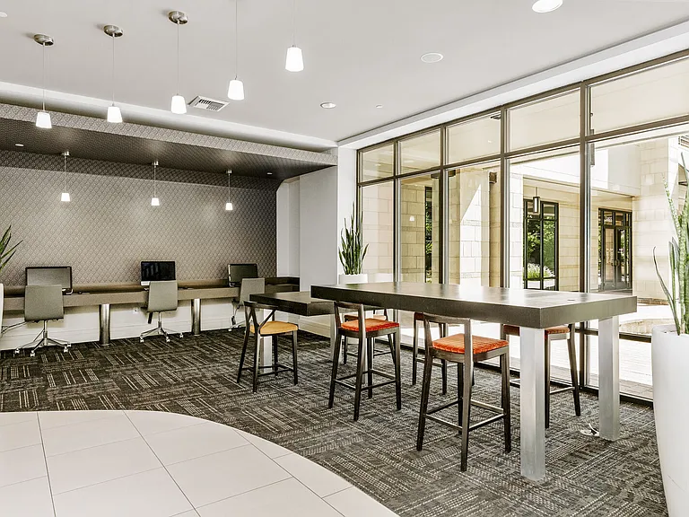 Kent Place Residence — Photo 14