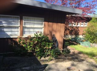 000 Maple Ln, Garberville, CA 95542