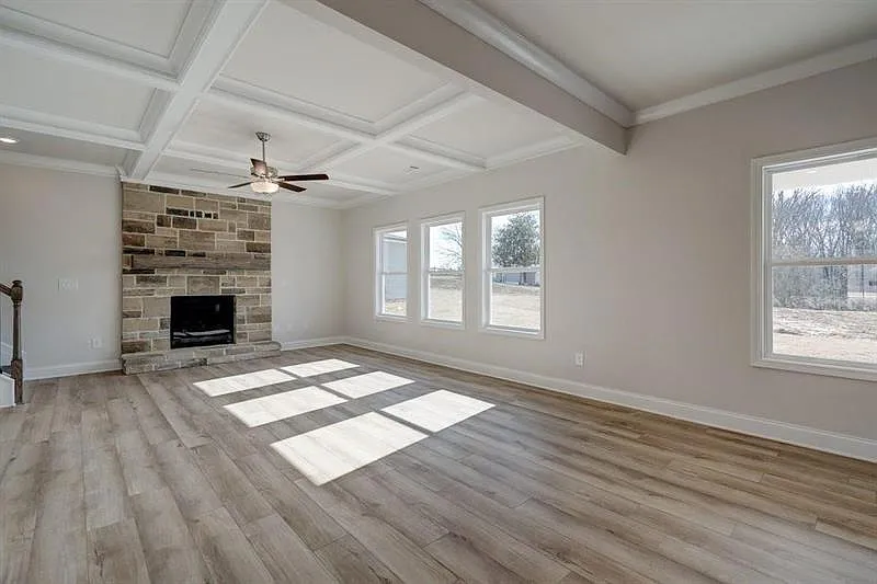 Building Photo - 4599 Silver Oak Dr