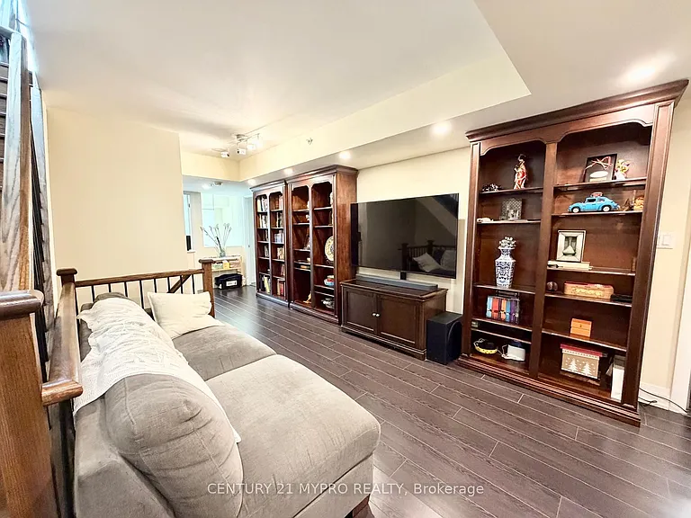 565 Wilson Ave #W1308 — Photo 8