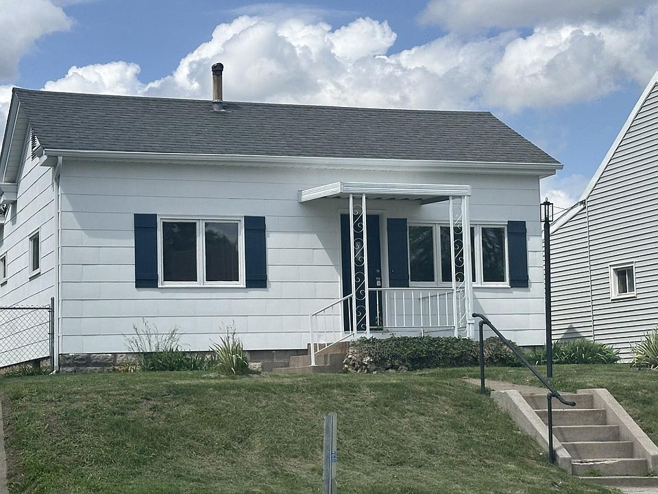 2nd image of 821 Adams St