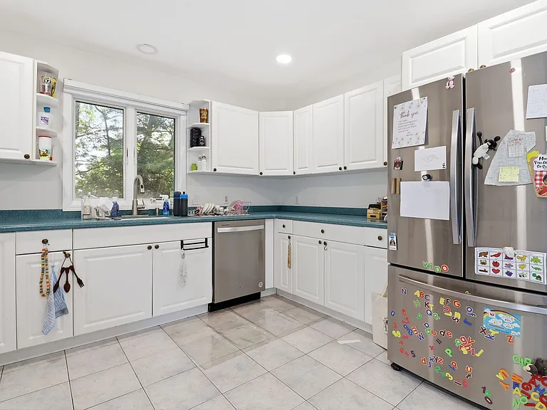 123 Hickory Ave #B — Photo 9