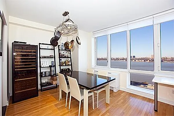 Sold by Keller Williams NYC | media 7