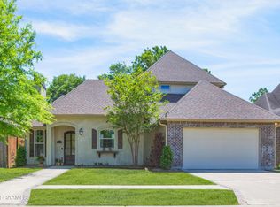 313 Barkhill Dr, Lafayette, LA 70508
