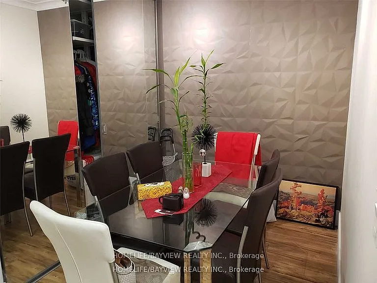 9225 Jane St #1006 — Photo 7