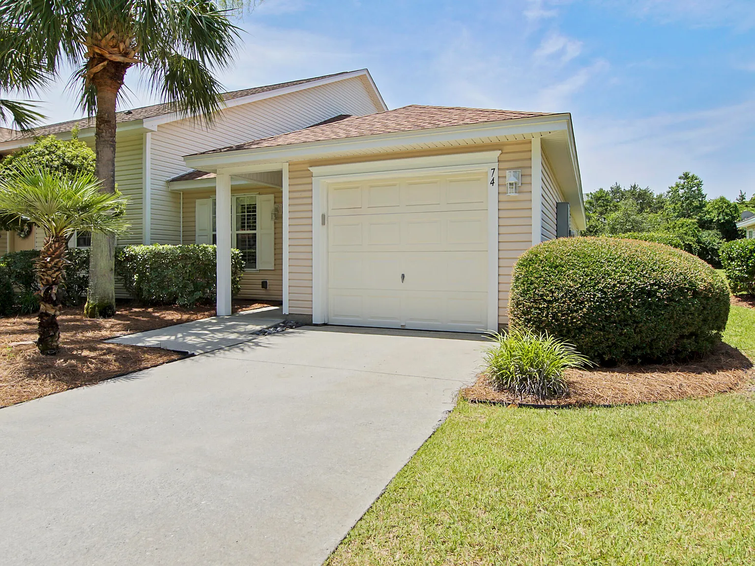 2 bed, 1128 sqft, $2,100 — Photo 2