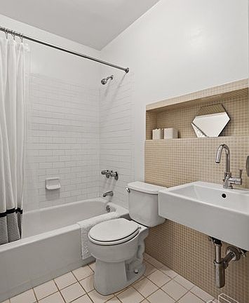 5th image of 178 E 2nd St APT 3C