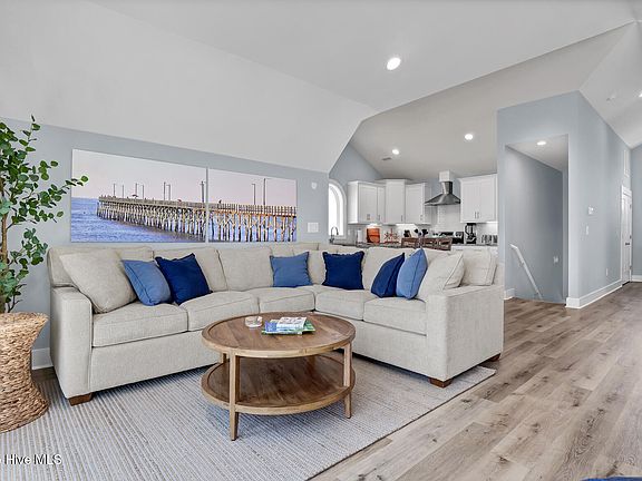 5th image of 4254 Island Drive
