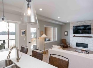 225 E 17th St #3-B, Traverse City, MI 49684