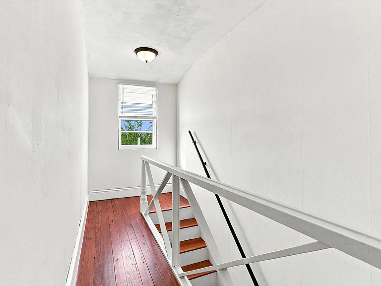 223 Wendover St — Photo 21