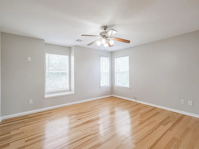 12018 Madison Oak St — Photo 19