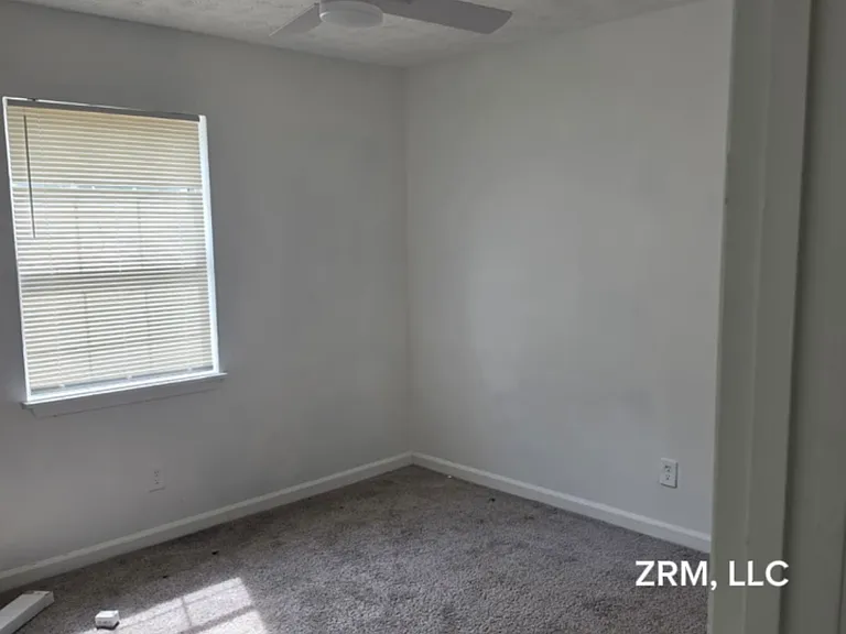 4403 Flakes Mill Rd — Photo 14