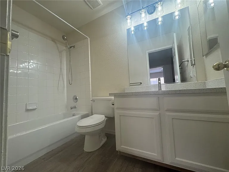 7512 Jacaranda Leaf St — Photo 20